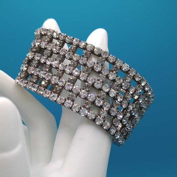 Vintage Clear Rhinestone Stretch Bracelet Silver Tone Wide Sparkling Cuff - Picture 1 of 9
